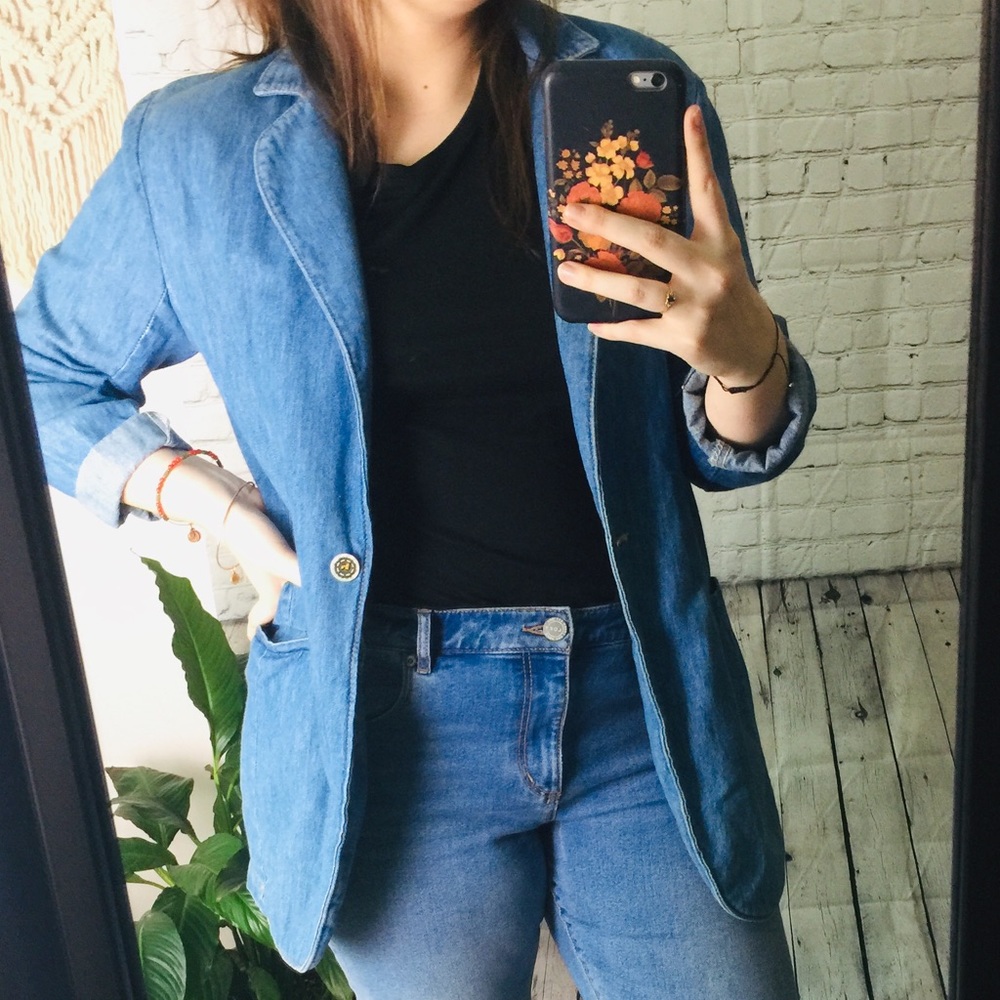 •Vintage Denim Blazer•